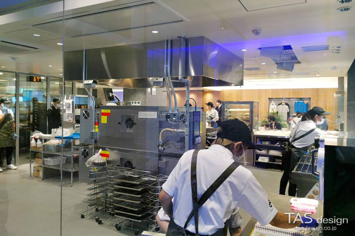 店内のオーブン