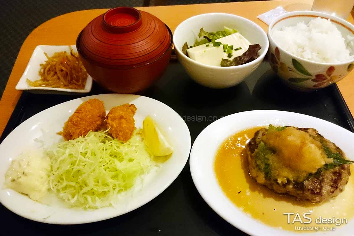 おろしハンバーグと牡蠣フライ膳（現在は販売終了）