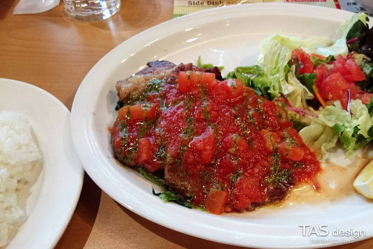 フレッシュトマトのイタリアンハンバーグ（現在は販売終了）