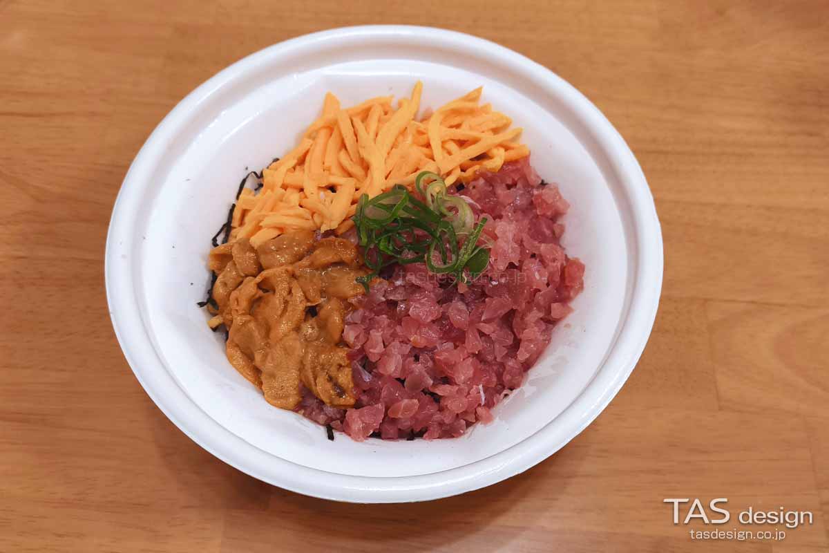 ウニまぐろ丼（現在は販売終了）