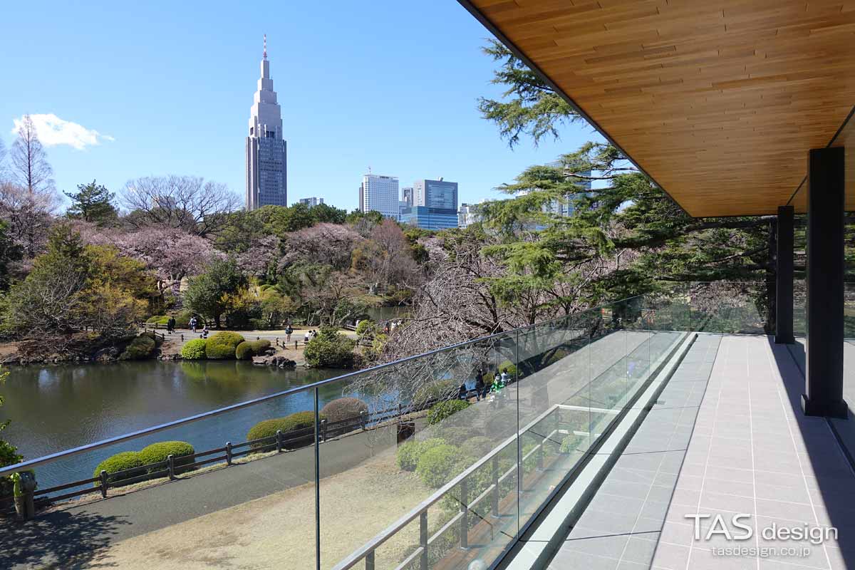 店外通路からの景色